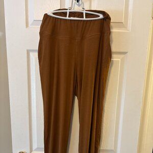 Free Label Monday Pant - L - Cocoa
